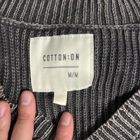 Cotton On Cold Shoulder V-Neck Knit Sweater Gray Ribbed Slit Hem Medium - Picture 2 of 5